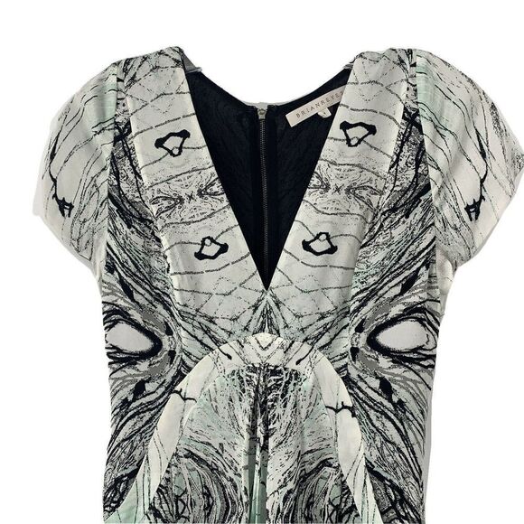 Brian Reyes Designer Silk Short Sleeve Shift Dress - Picture 3 of 10